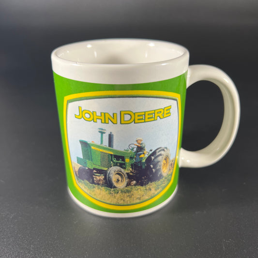 John Deere Mug - Cracked Rim