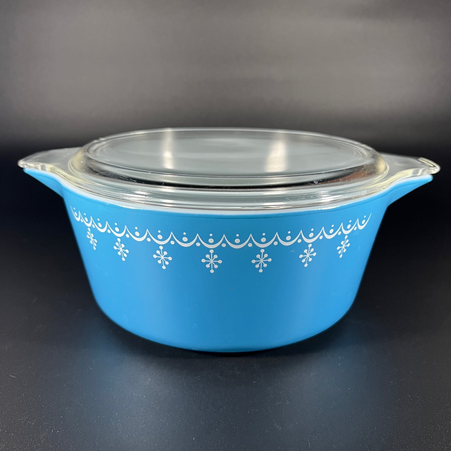 Pyrex Serving Bowl Set with lids (3 piece set)