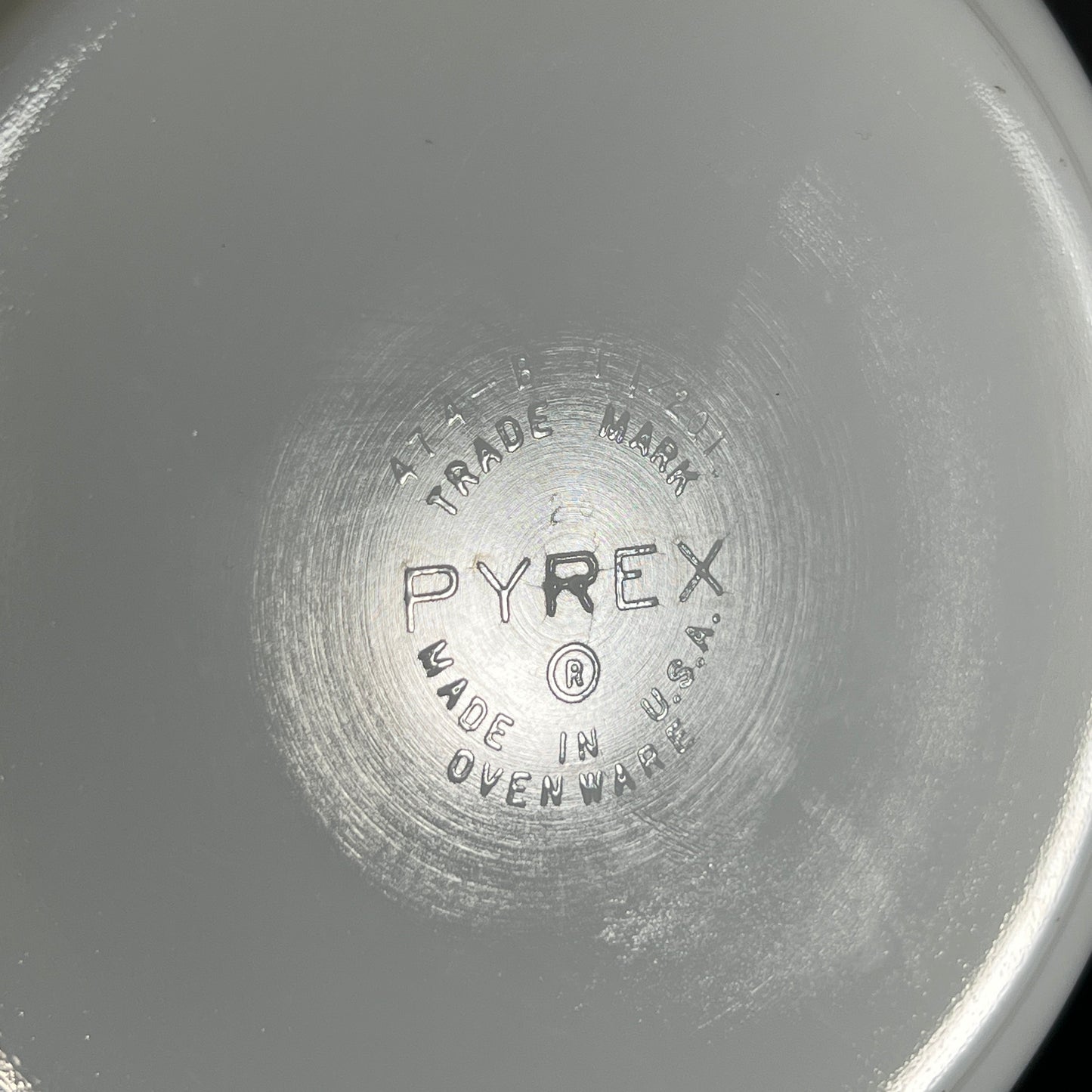 Pyrex Serving Bowl Set with lids (3 piece set)