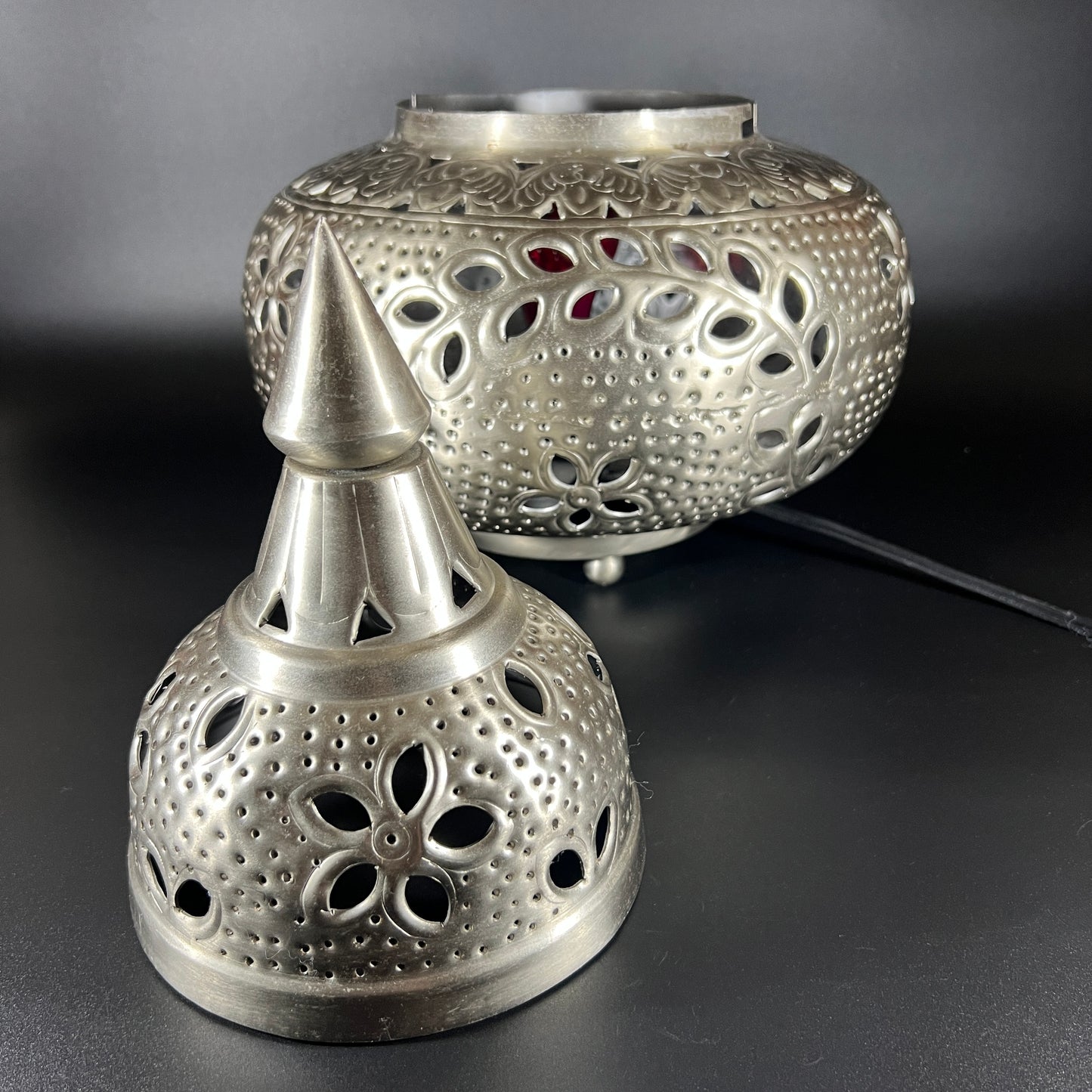 Stunning Moroccan Metal Tabletop Lamp