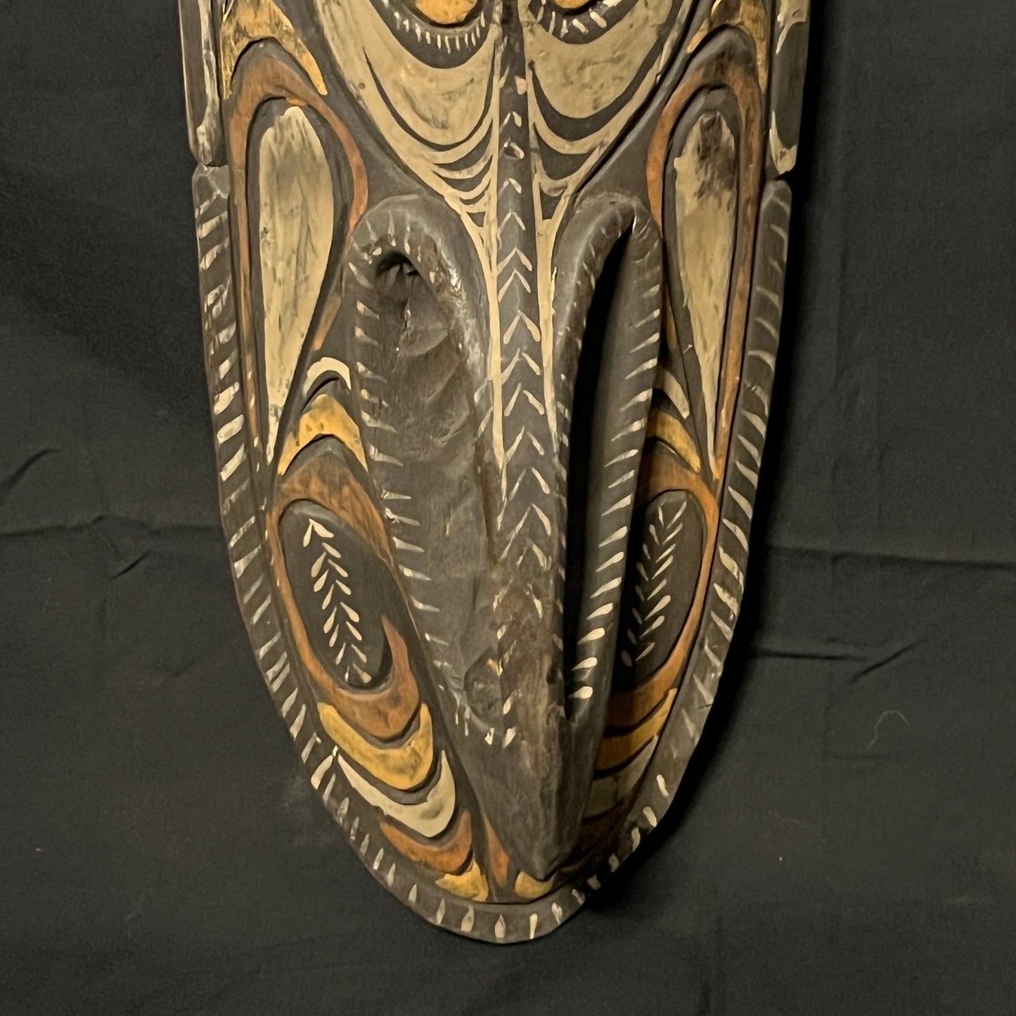 19" Sepik River Ancestral Spirit Mask | Iatmul, Papua New Guinea | Ron Perry Provenance