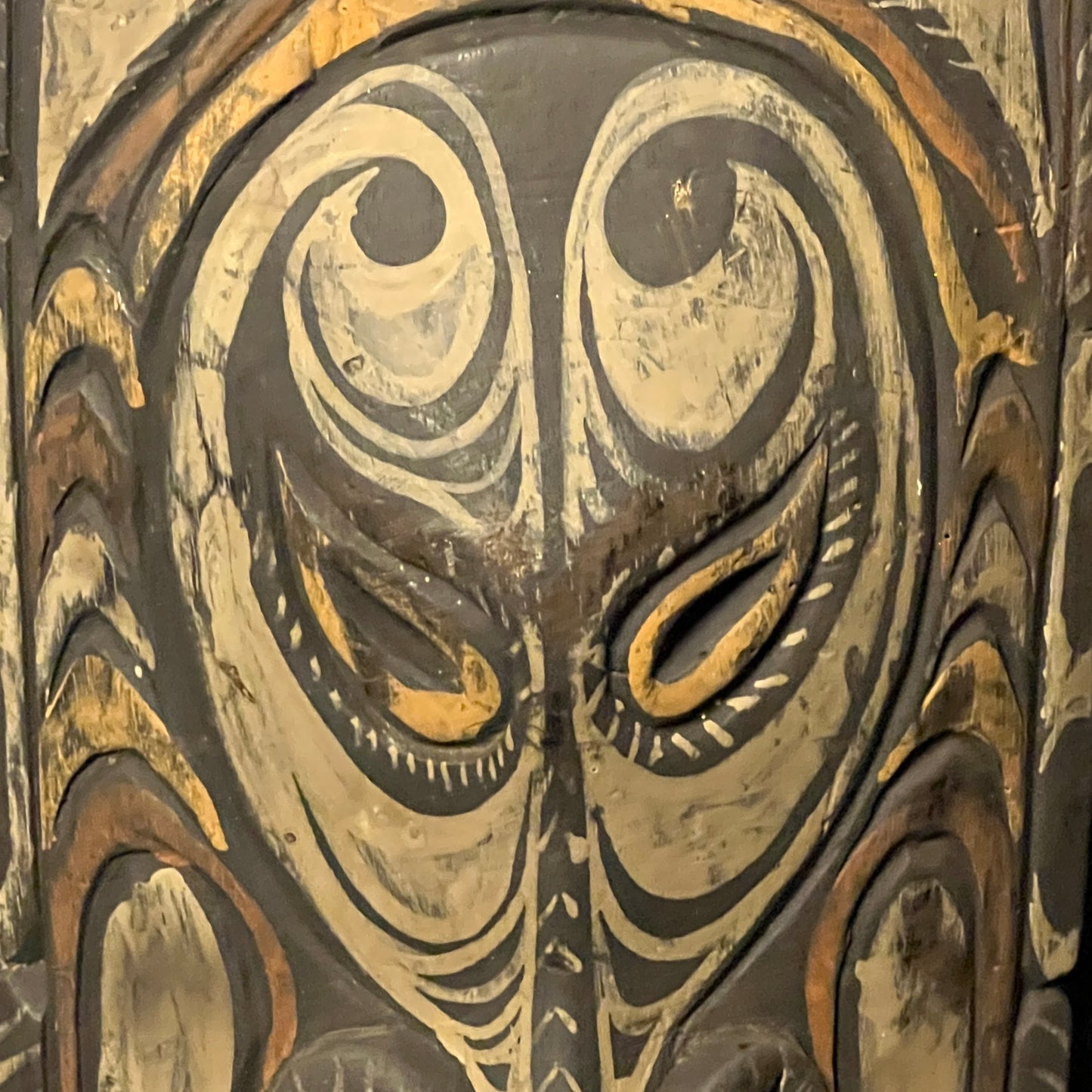 19" Sepik River Ancestral Spirit Mask | Iatmul, Papua New Guinea | Ron Perry Provenance