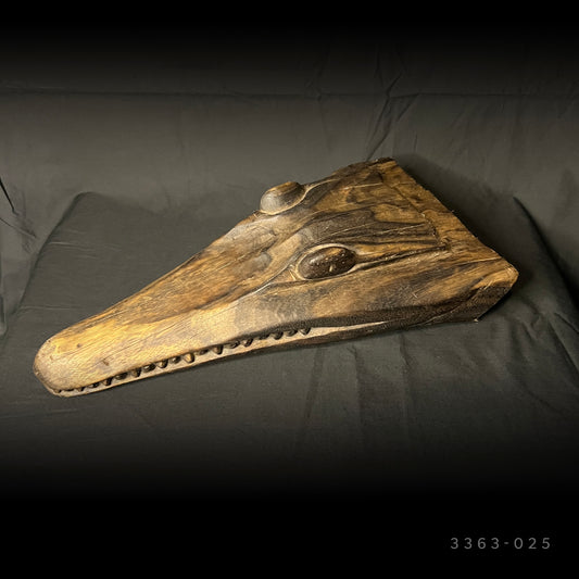 16" Sepik River Crocodile Canoe Prow | Iatmul, Papua New Guinea | Ron Perry Provenance