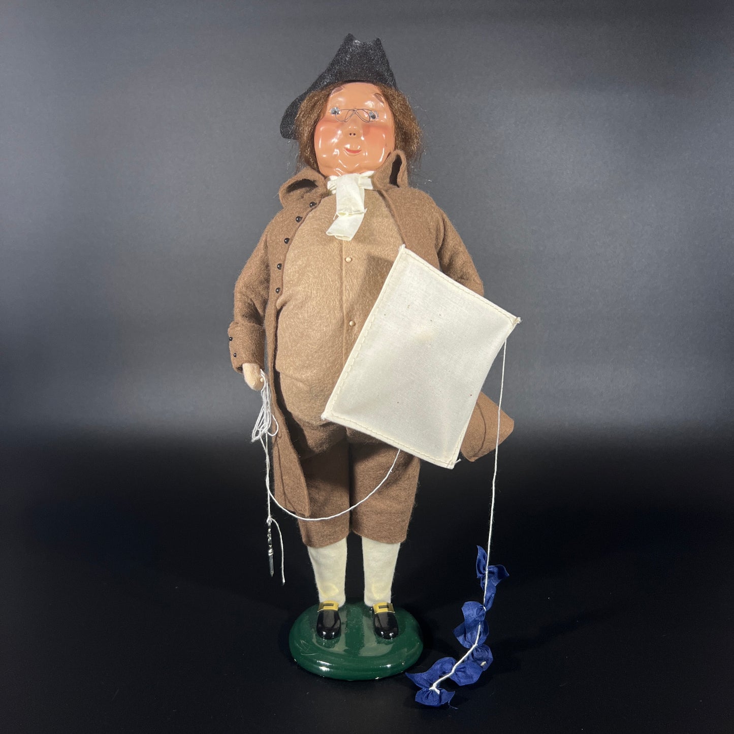 Byers Choice Doll - Ben Franklin with Kite and Key