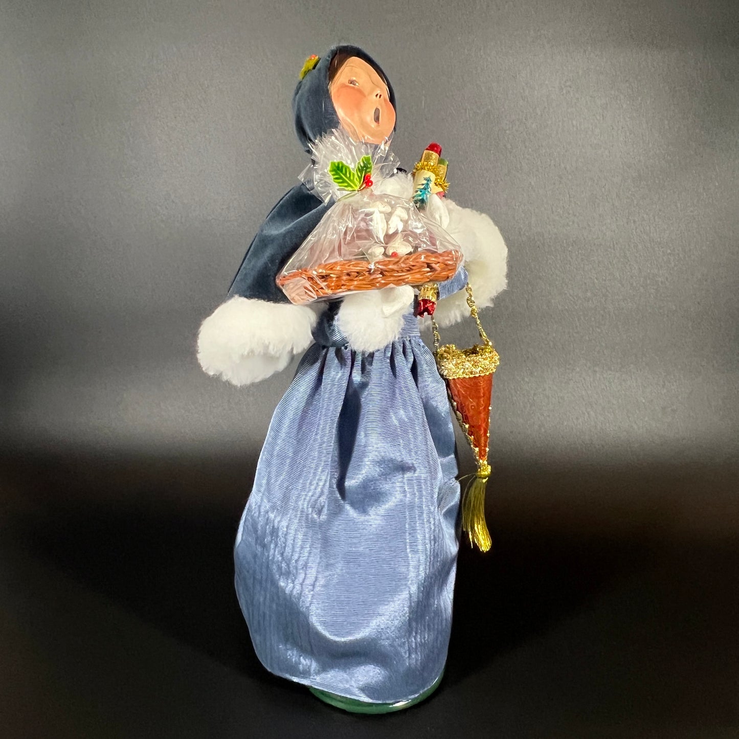 Byers Choice Doll - Victorian Shopper Woman with Yule Log and Gifts
