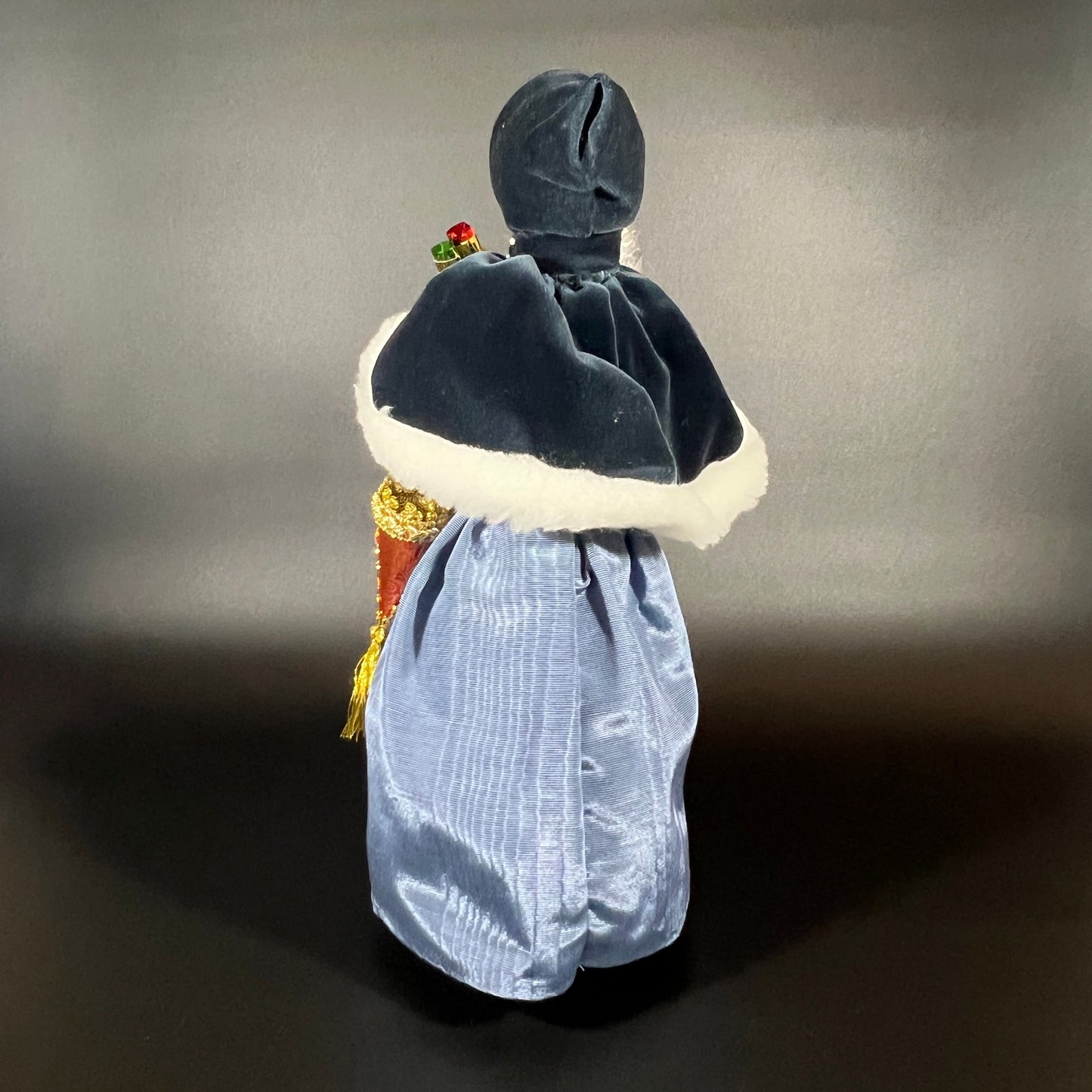 Byers Choice Doll - Victorian Shopper Woman with Yule Log and Gifts