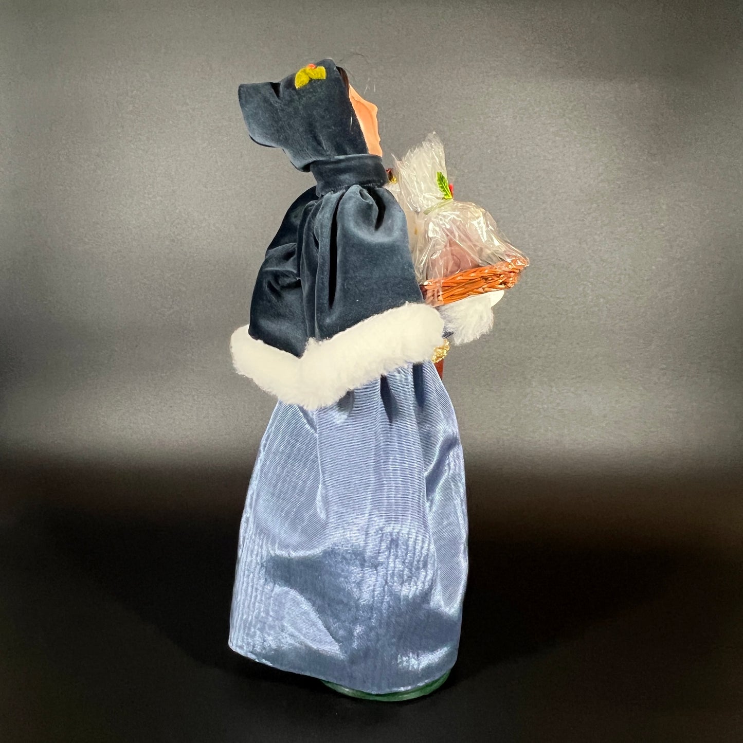 Byers Choice Doll - Victorian Shopper Woman with Yule Log and Gifts