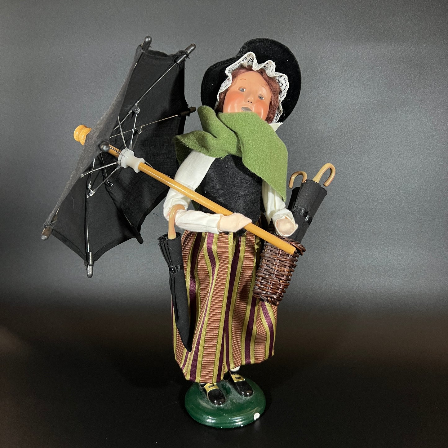 Byers Choice Doll - Woman Caroler Selling Bumpershoots or Umbrellas
