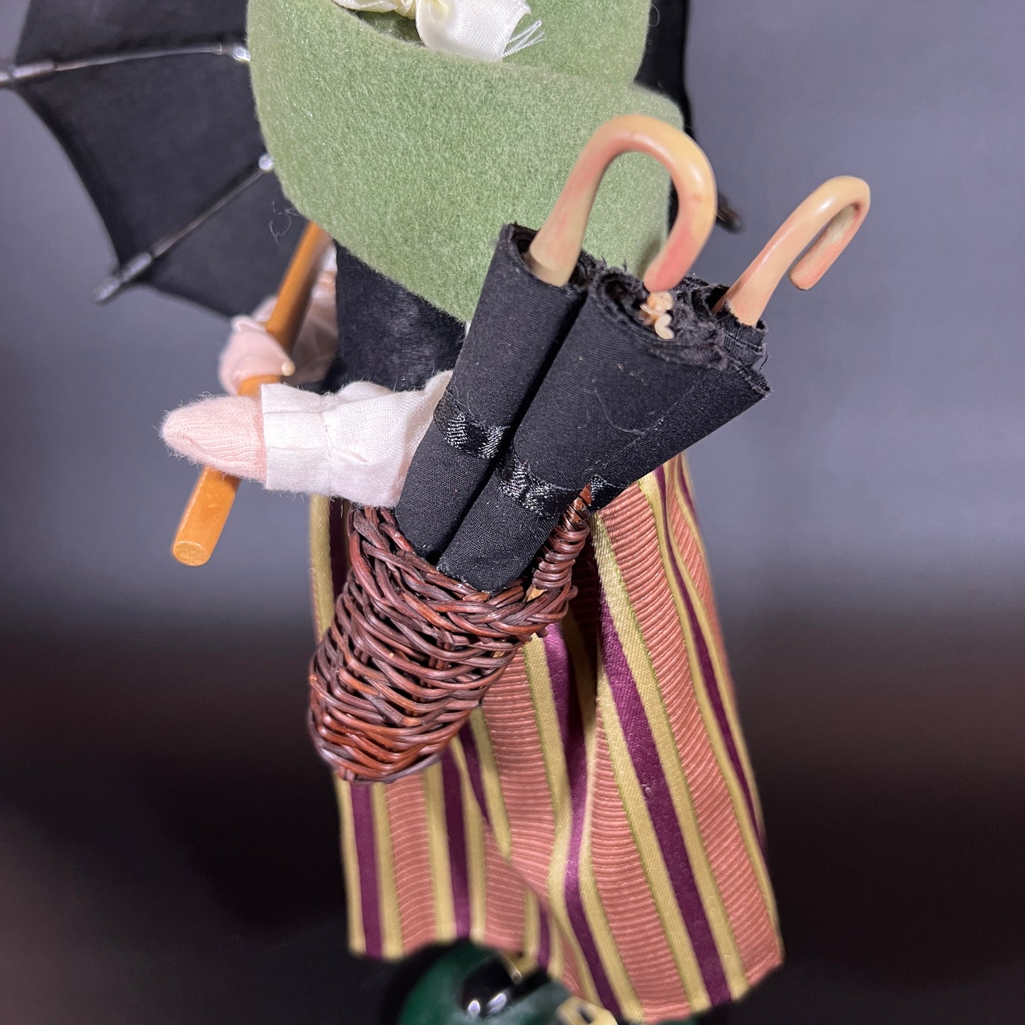 Byers Choice Doll - Woman Caroler Selling Bumpershoots or Umbrellas