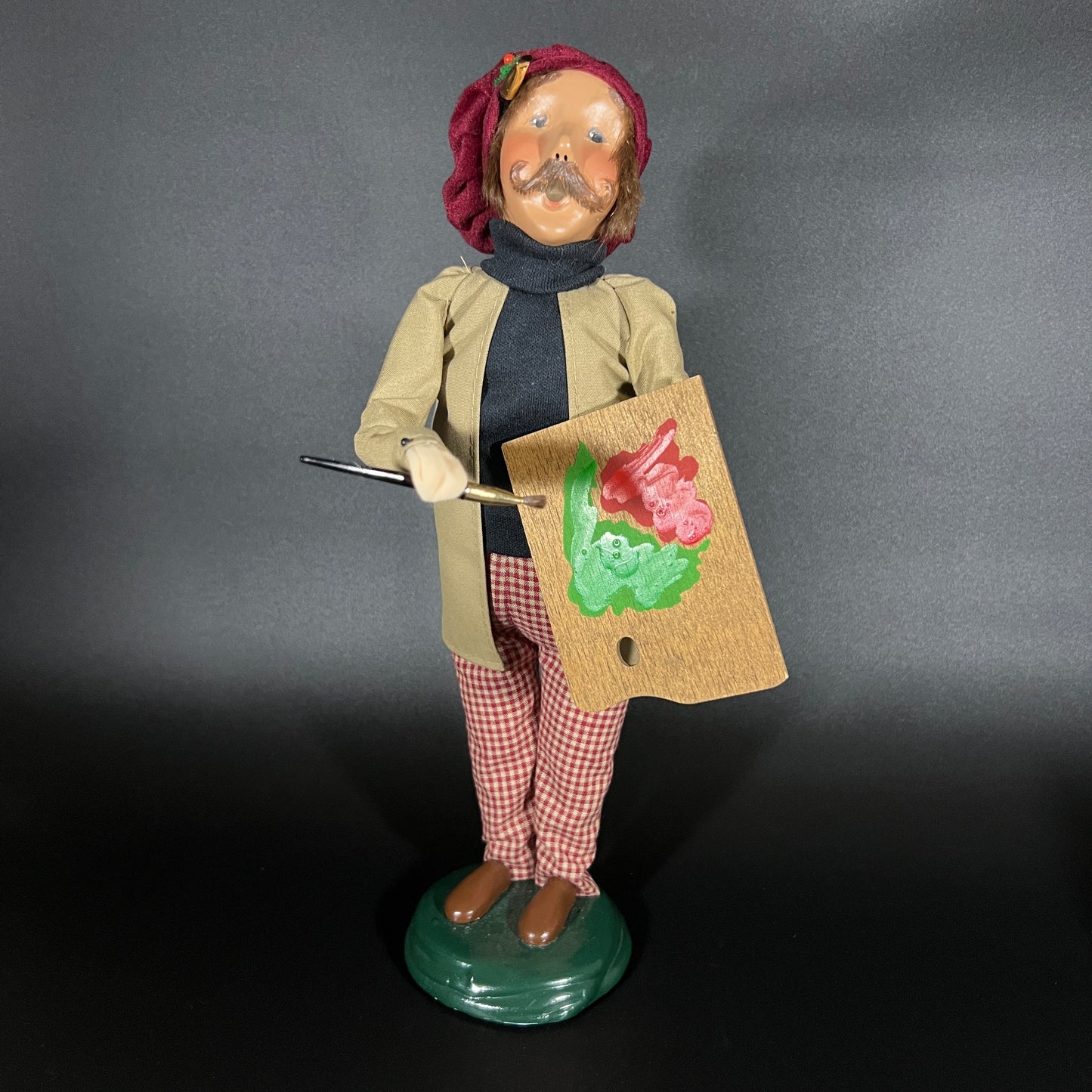 Byers Choice Doll - Artist and His Painting Caroler